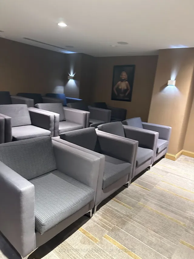 Additional image 17 of 825 Church St Unit 321