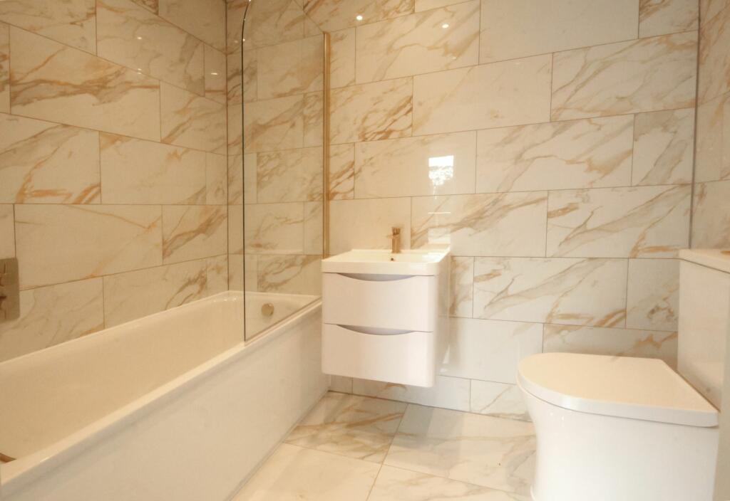 Additional image 12 of 44 The Green, Surrey, CR6