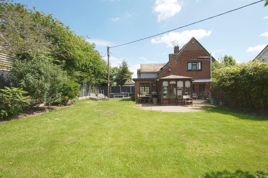 Additional image 11 of Brabner Gardens, Ramsden Heath, Billericay