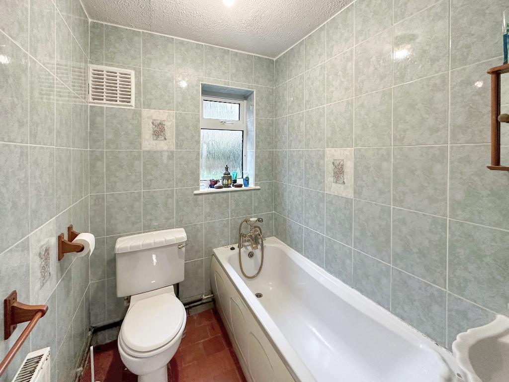 Additional image 7 of Tithepit Shaw Lane, Warlingham, CR6 9AP