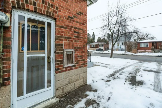 Additional image 31 of 984 Victoria Park Ave