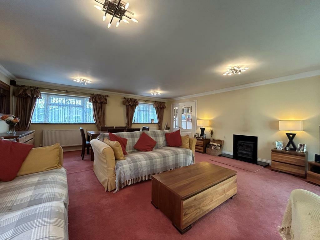 Additional image 2 of Camoise Close, Toppesfield