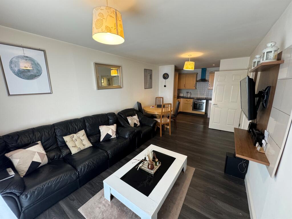 Additional image 3 of Edinburgh Gate, HARLOW