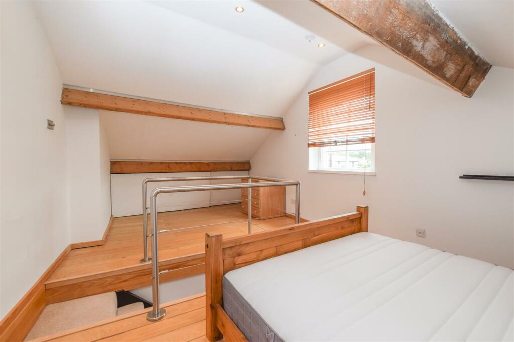 Additional image 17 of Victoria Road, Little Neston, Neston