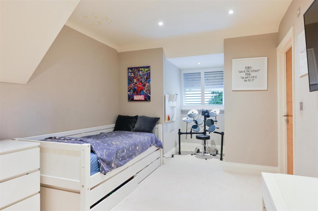 Additional image 30 of High Oaks Close, Coulsdon
