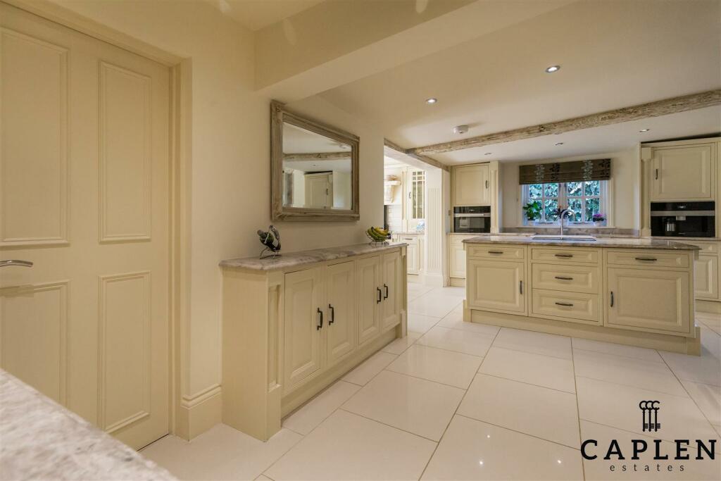 Additional image 18 of Fiddlers Hamlet