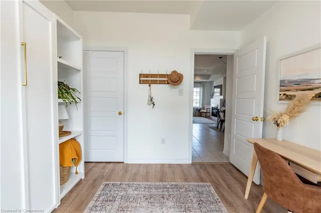 Additional image 20 of 403 Westwood Dr Unit 43