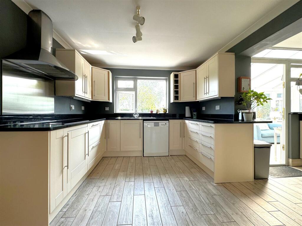 Additional image 11 of Chestnut Farm Drive, Althorne