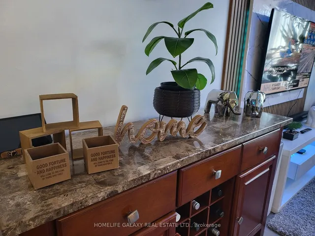 Additional image 9 of 15 Torrance Rd Unit 1210