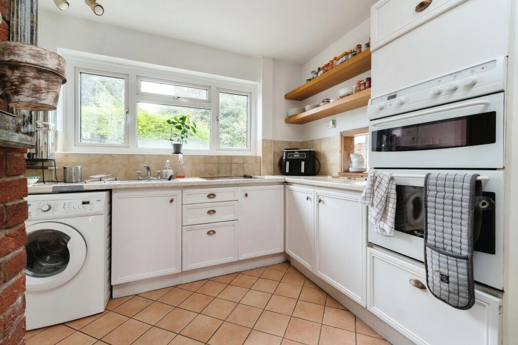 Additional image 5 of Richland Avenue, Coulsdon, CR5