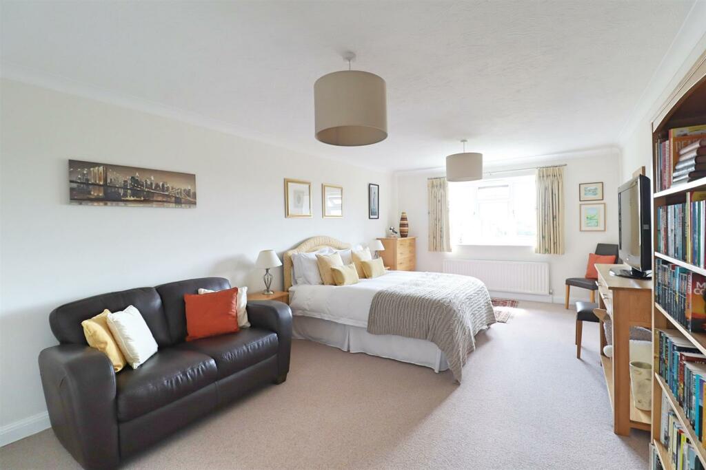 Additional image 19 of Thistley Green Road, Braintree