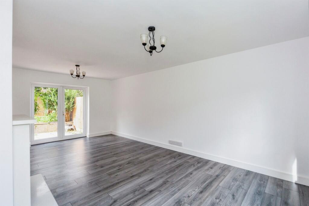 Additional image 3 of Oliver Lane, Great Sutton, Ellesmere Port