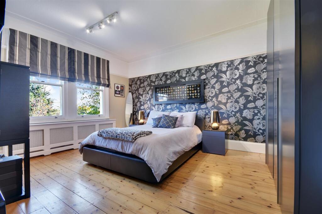 Additional image 22 of Hillwood Grove, Hutton Mount, Brentwood