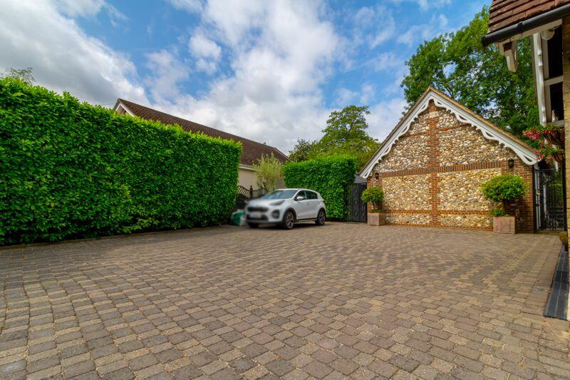 Additional image 8 of Kingswood Way, South Croydon