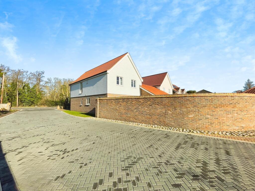 Additional image 19 of Michaelstowe Lane, Harwich