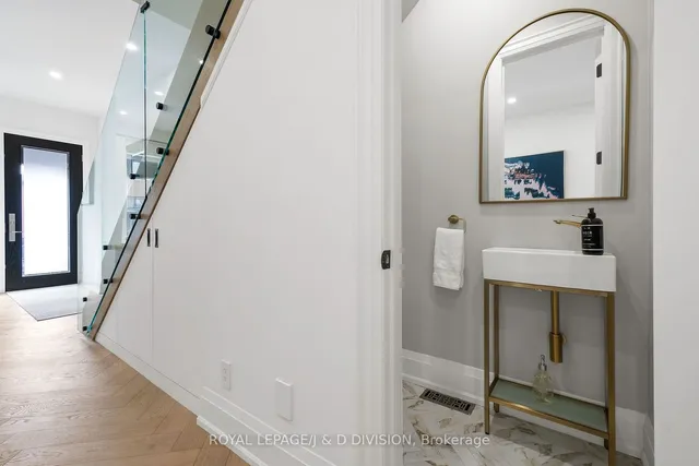 Additional image 18 of 28 Melville Ave