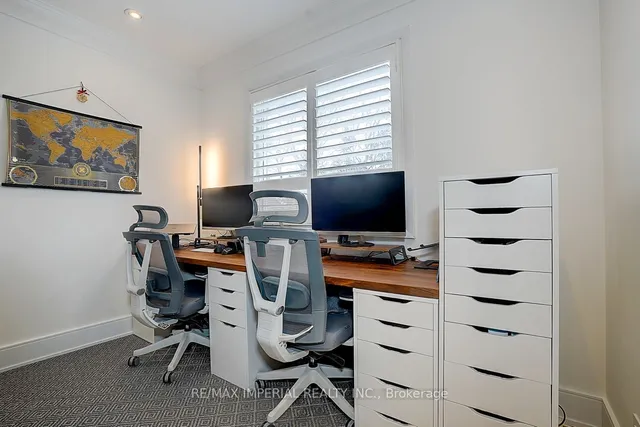 Additional image 30 of 3 Guytoi Crt