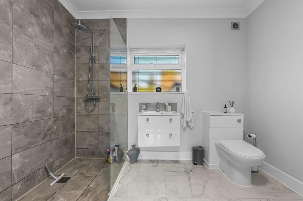 Additional image 11 of West Belvedere, Danbury, CM3