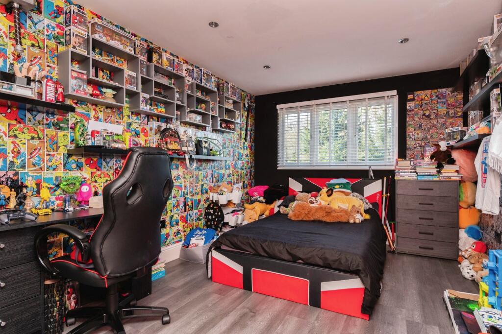 Additional image 12 of Oak Avenue, Crays Hill, Billericay, Essex, CM11