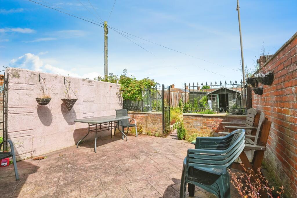 Additional image 14 of Ferndale Road, Harwich, Essex, CO12