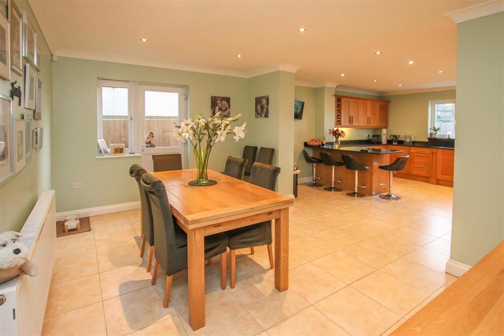 Additional image 25 of Harpers Lane, Doddinghurst, Brentwood