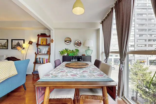 Additional image 23 of 705 King St Unit 402