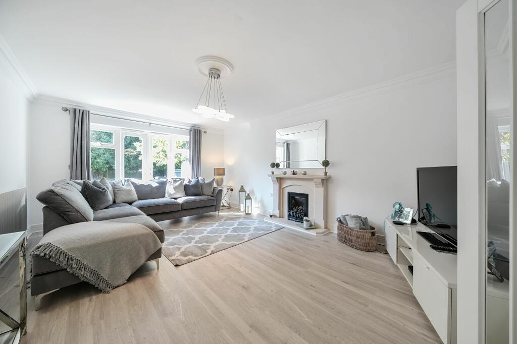 Additional image 7 of West Parkside, Warlingham, CR6