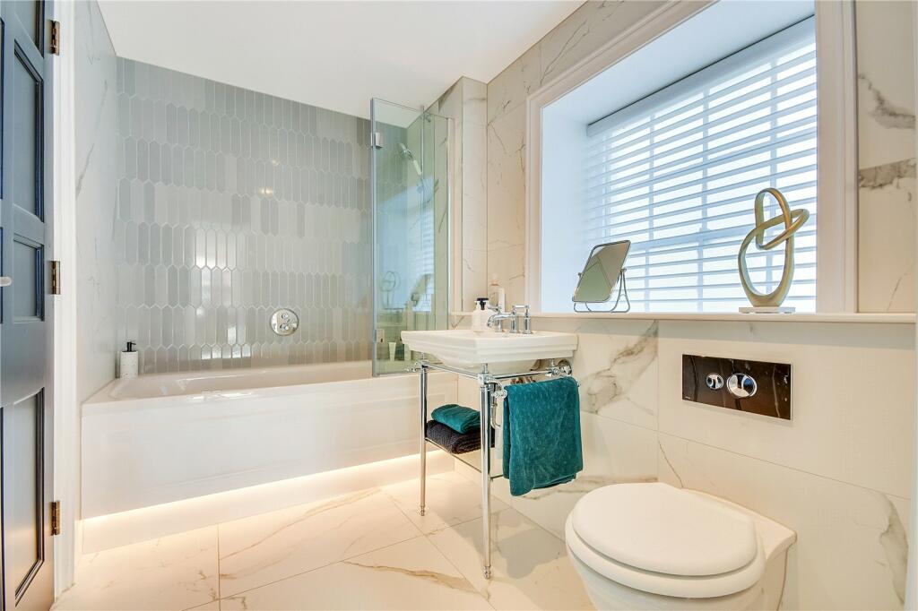 Additional image 9 of 1 Boyles Court, Dark Lane,, CM14