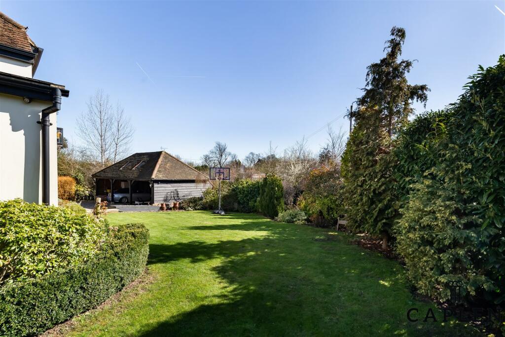 Additional image 42 of Fiddlers Hamlet