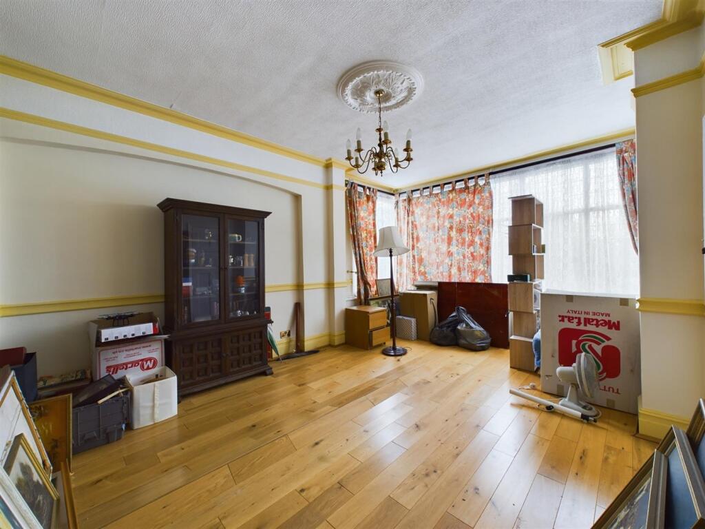 Additional image 3 of The Drive, Coulsdon