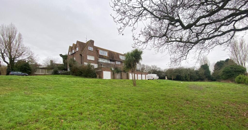 Additional image 7 of Flats 4, 5 & 6 Marylands, Holland Road, Frinton-on-Sea, Essex, CO13 9ES