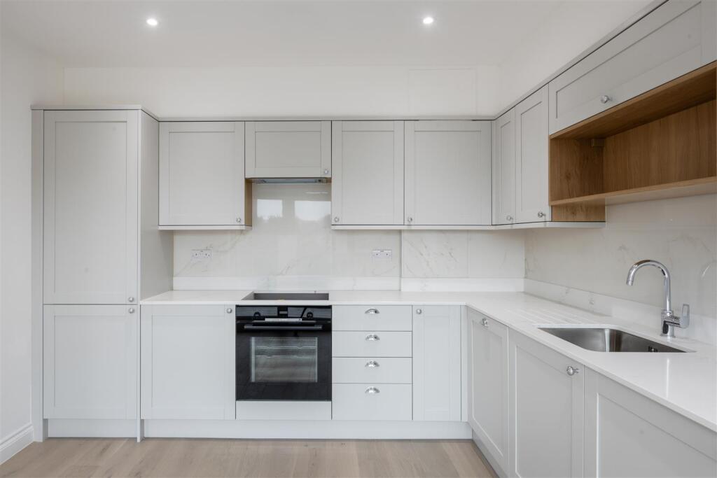 Additional image 16 of Sanderstead Road, South Croydon