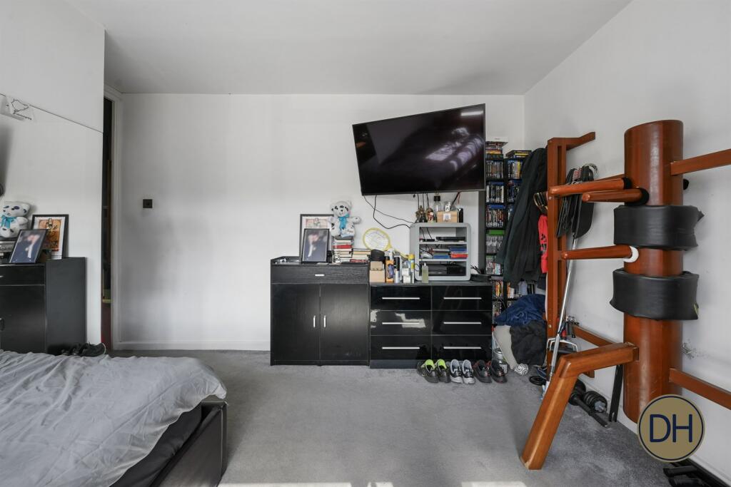 Additional image 17 of Longfields, Chipping Ongar, Essex CM5