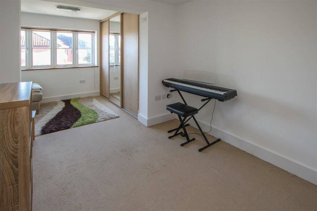 Additional image 24 of Great Fox Meadow, Kelvedon Hatch