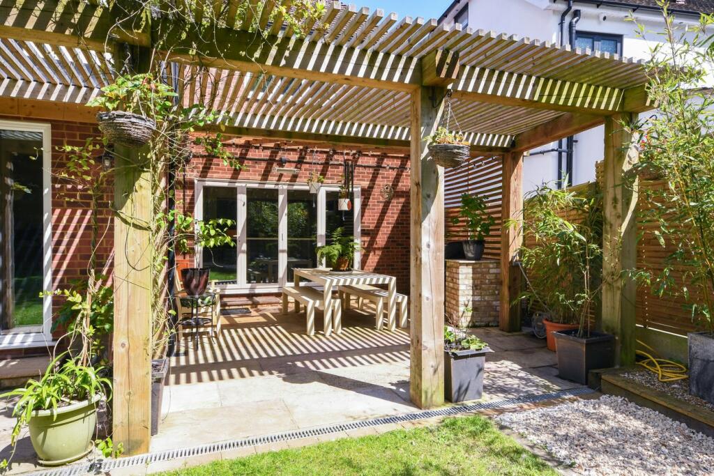 Additional image 32 of The Avenue, Brentwood, CM13