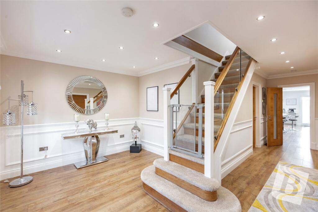 Additional image 5 of Hatch Road, Pilgrims Hatch, Brentwood, Essex, CM15