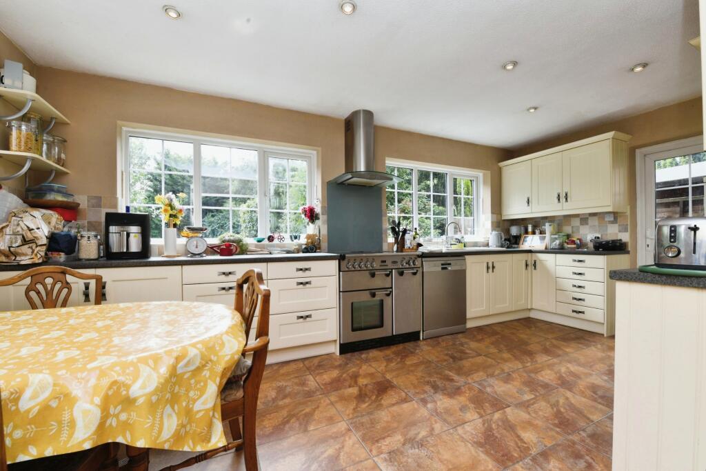 Additional image 4 of Gablefields, Chelmsford, CM2