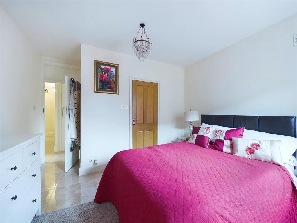 Additional image 24 of Whyteleafe Hill, Whyteleafe