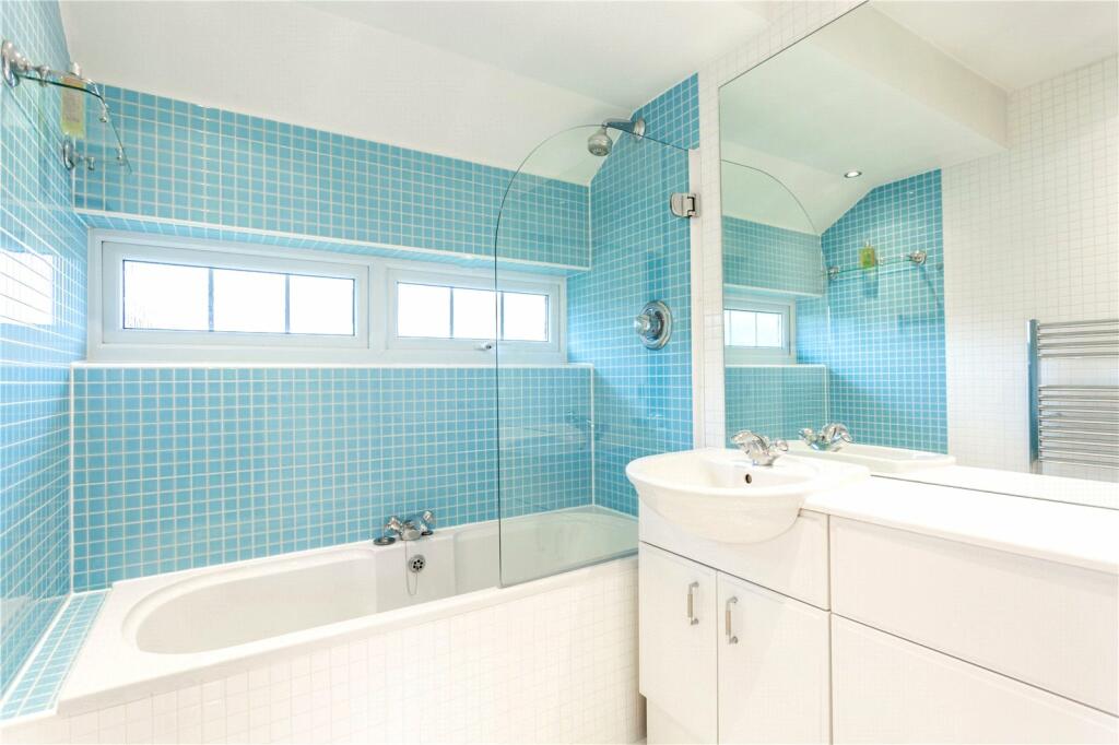 Additional image 13 of Bowhay, Hutton Mount, Brentwood, Essex, CM13