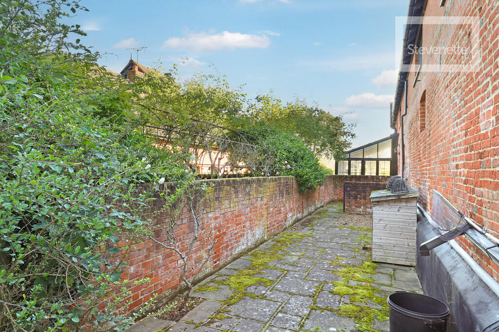 Additional image 29 of Copped Hall, Epping