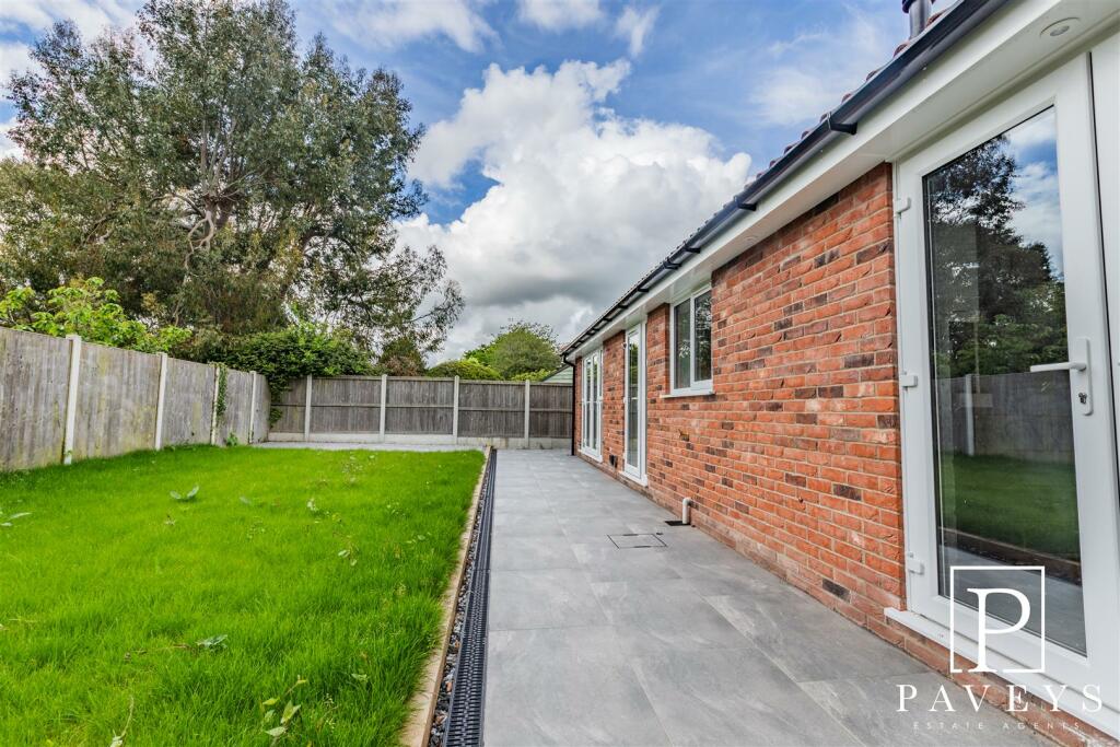 Additional image 17 of Manor Road, Great Holland