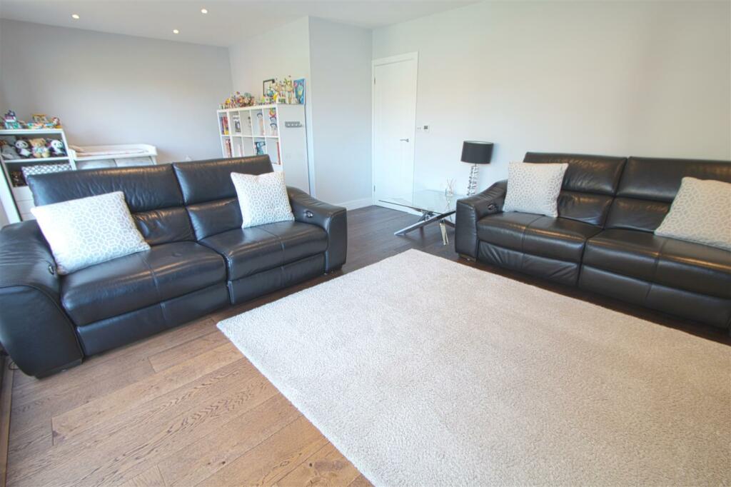 Additional image 8 of Coxes Farm Road, Billericay