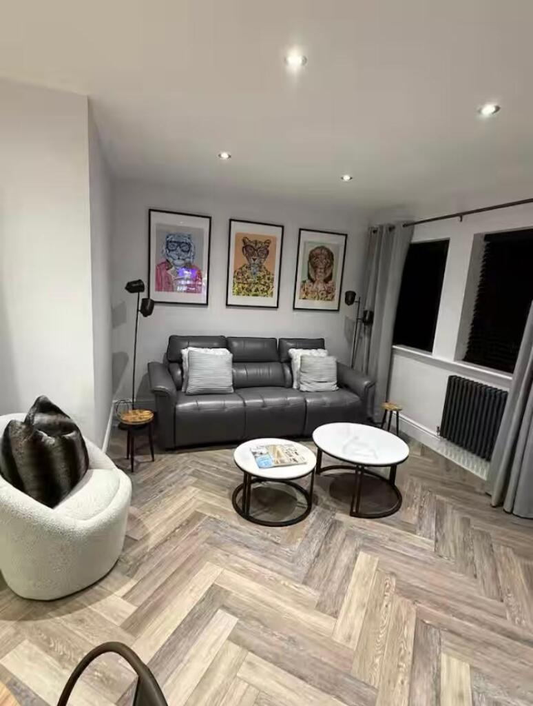 Additional image 4 of Addiscombe Road, CR0