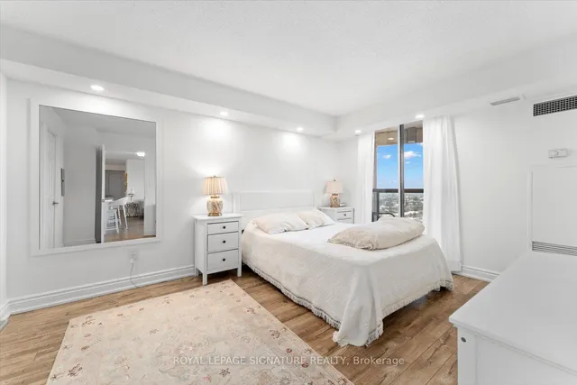 Additional image 20 of 23 Lorraine Dr Unit 1805