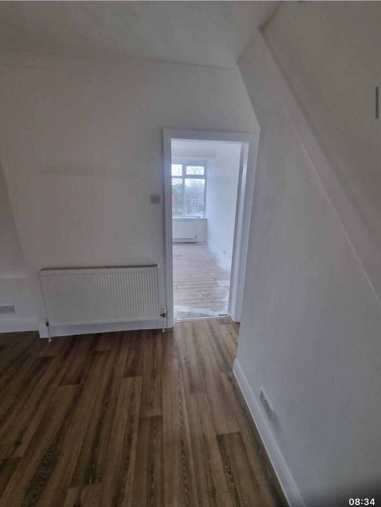 Additional image 4 of Headley Drive, CR0