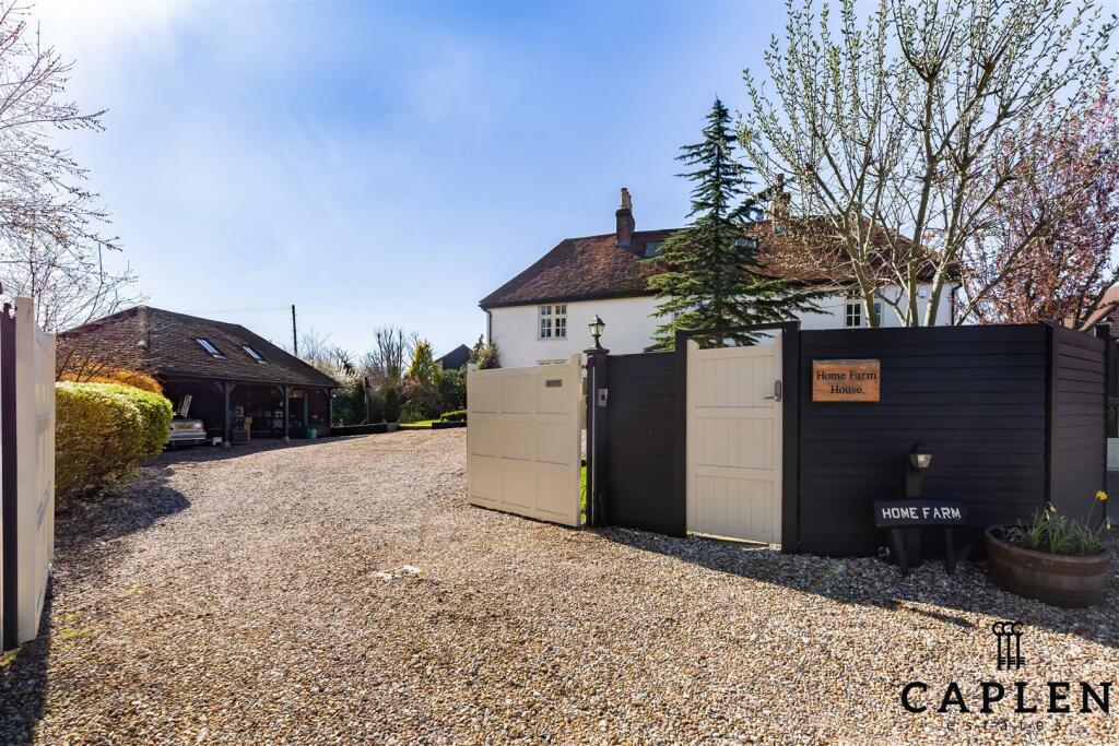 Additional image 36 of Fiddlers Hamlet