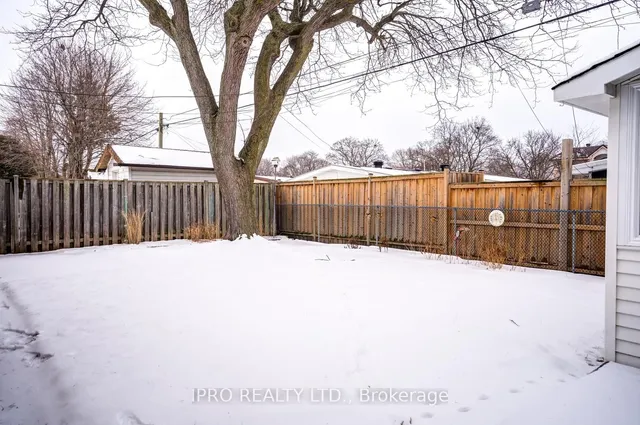 Additional image 37 of 3263 Lawrence Ave