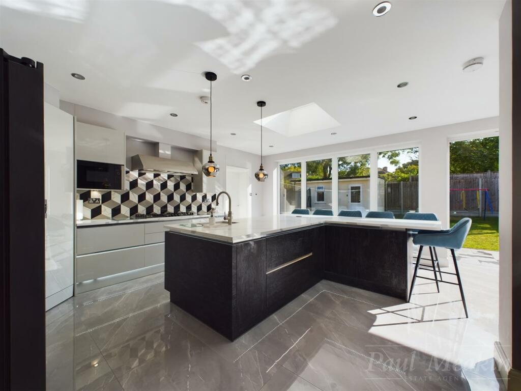 Additional image 28 of Farley Road, Selsdon, South Croydon