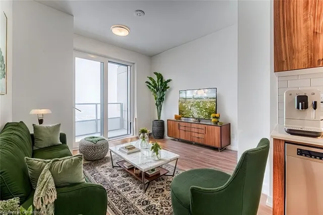 Additional image 9 of 15 Wellington St Unit 2804