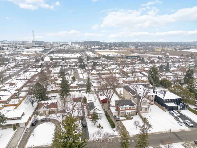 Additional image 39 of 74 Rosemount Dr